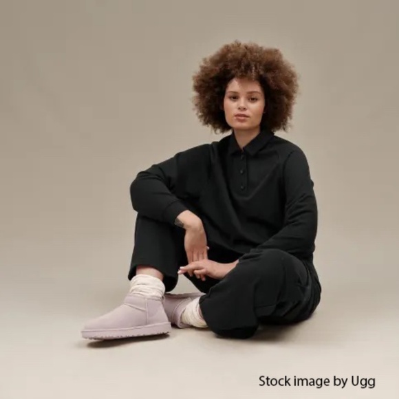 UGG Classic Ultra Mini - US 8 (Pale Smoke) - Picture 10 of 11